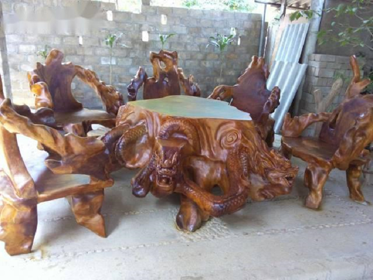 Bộ bàn ghế gốc cây sử dụng gỗ xà cừ
